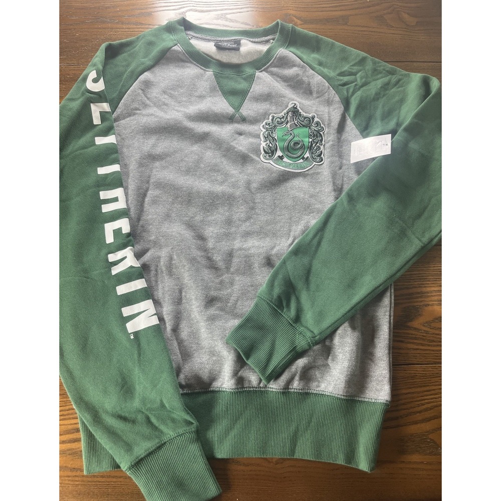 NEW Slytherin Sweatshirt Wizarding World Harry Potter X-Small Universal Studio